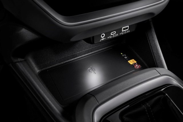 Беспроводная зарядка<sup>3.4</sup>